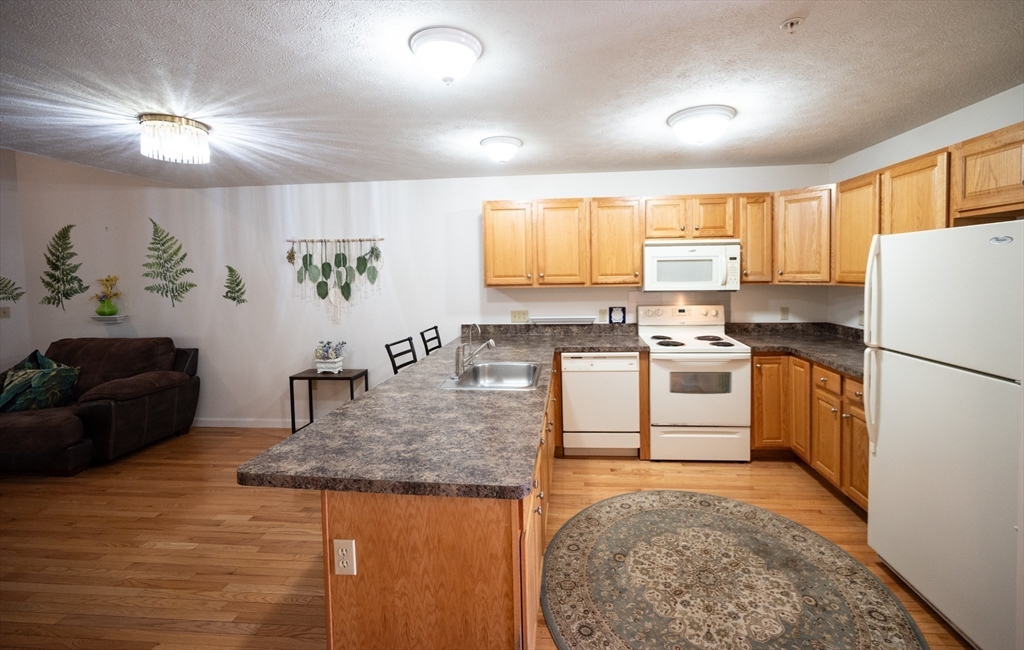 44 Green Briar Rd 44