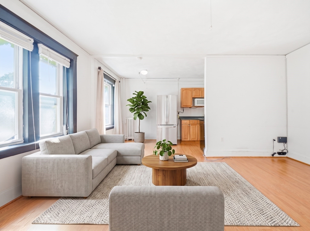 1607 Commonwealth Ave 04