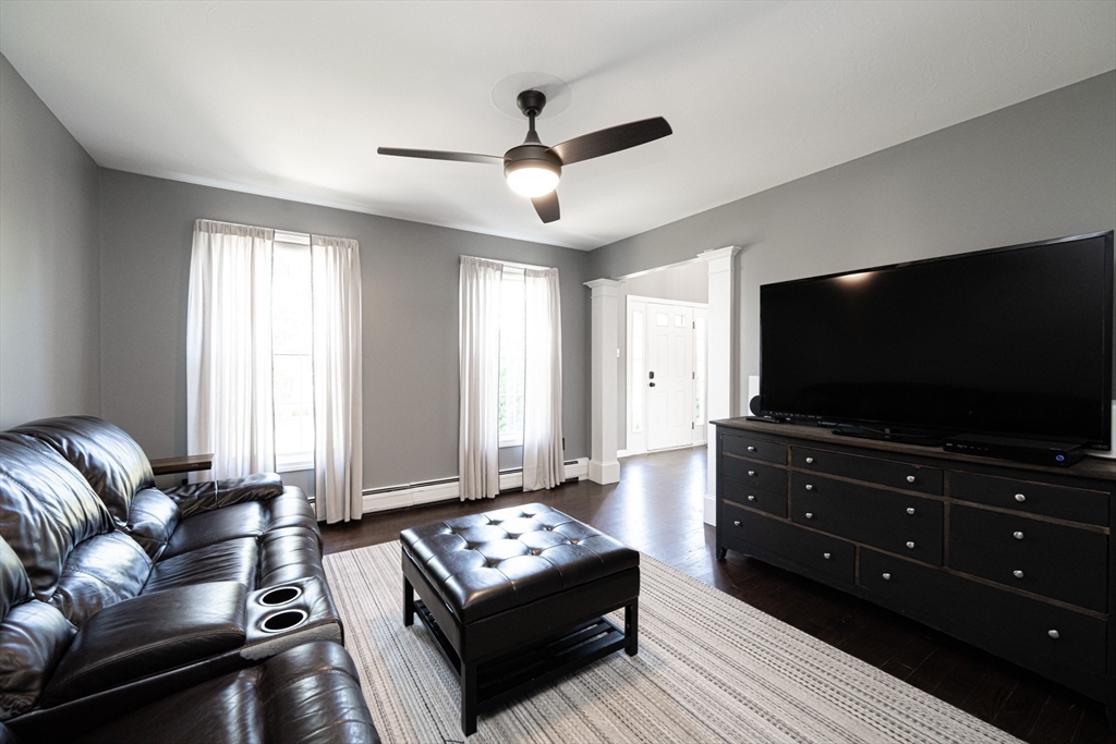 758 Council Oak Way