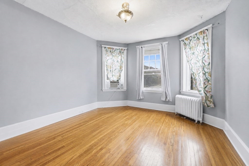 1572 Commonwealth Ave #6, Boston, MA Photo #12