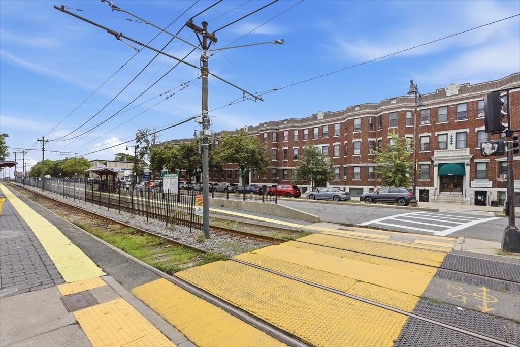 1572 Commonwealth Ave #6, Boston, MA Photo #33
