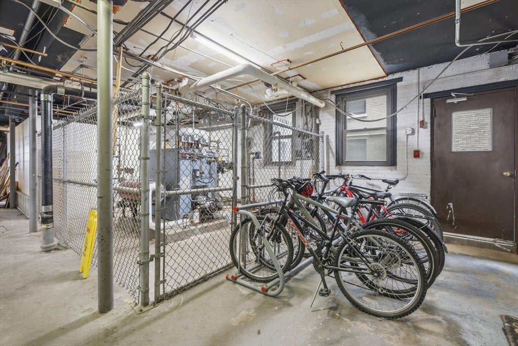 1572 Commonwealth Ave #6, Boston, MA Photo #27
