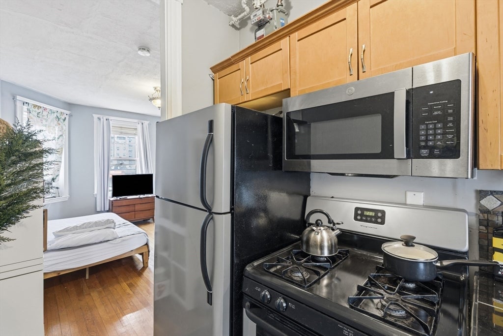 1572 Commonwealth Ave #6, Boston, MA Photo #19