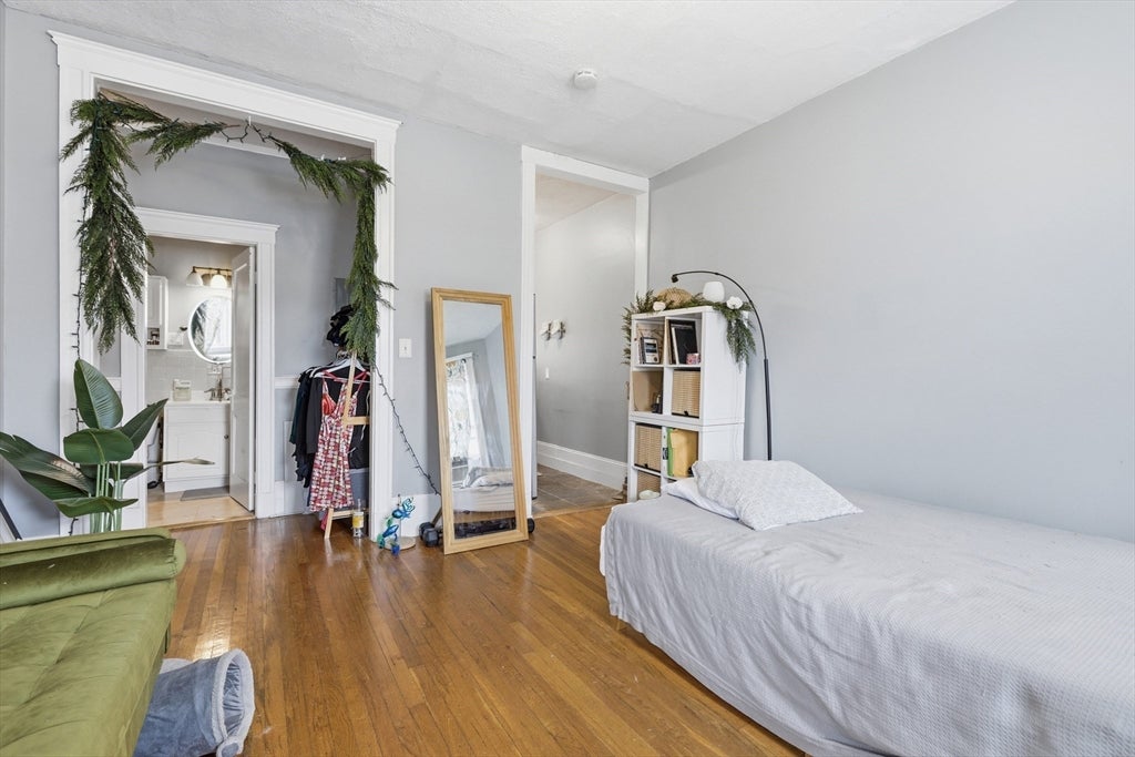 1572 Commonwealth Ave #6, Boston, MA Photo #14