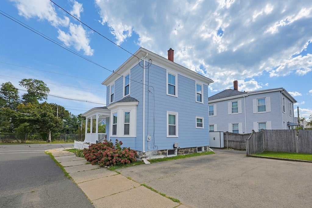 2 Dearborn Ave