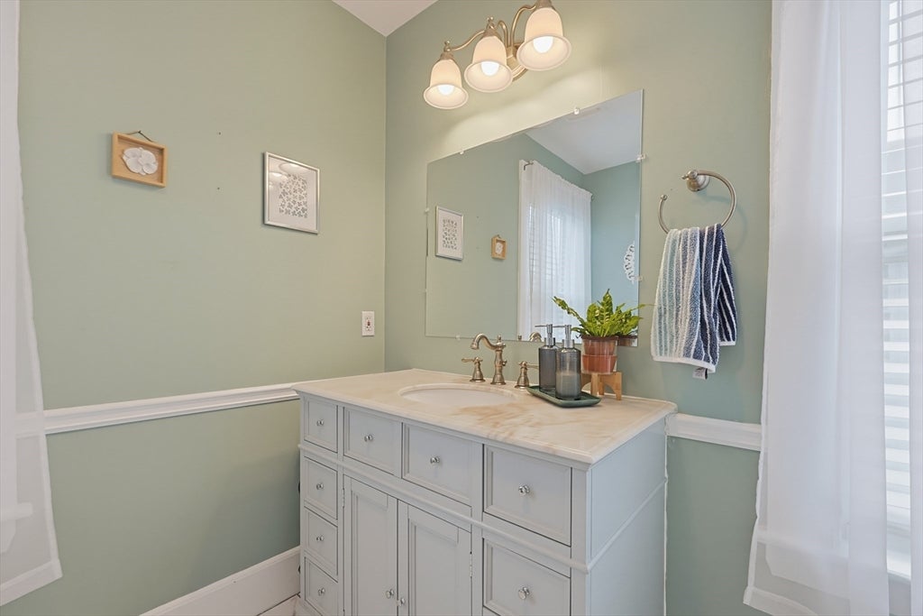 2 Dearborn Ave, Beverly, MA, 2 Dearborn Ave, Beverly, MA Photo #35