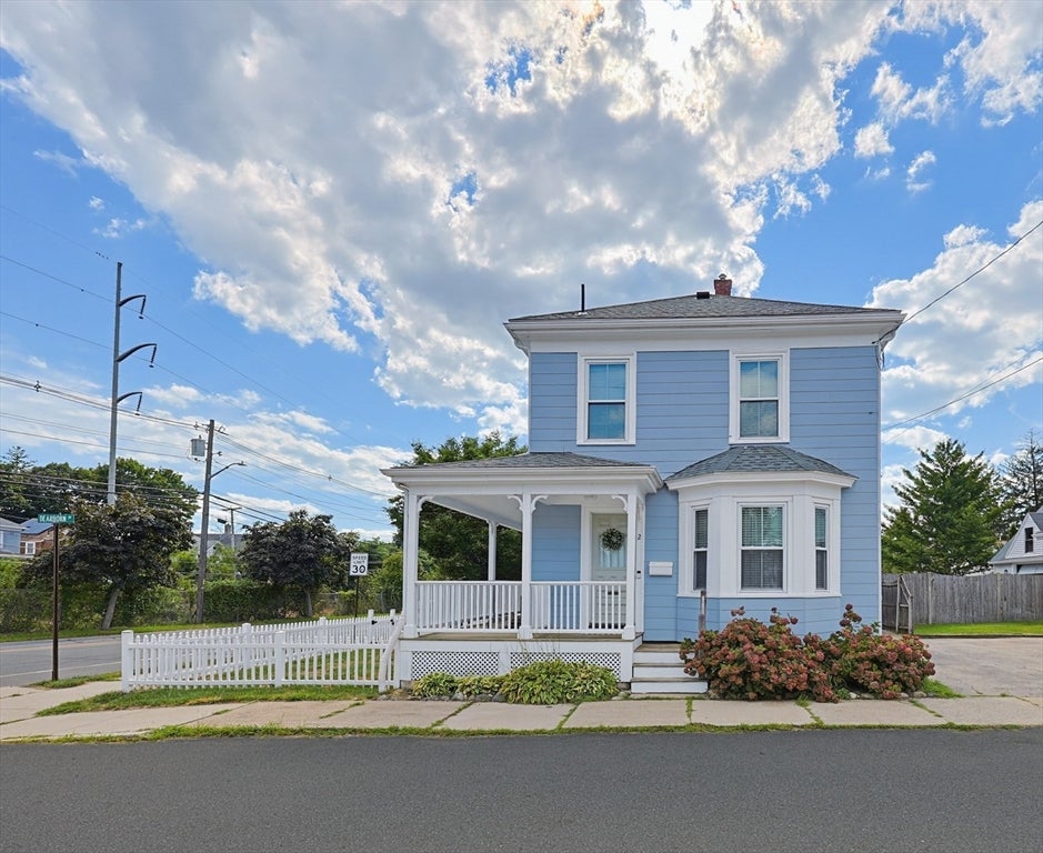 Photo of 2 Dearborn Ave, Beverly, MA