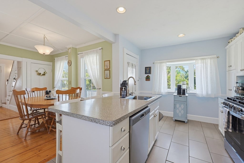 2 Dearborn Ave, Beverly, MA, 2 Dearborn Ave, Beverly, MA Photo #21