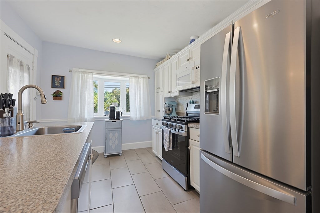 2 Dearborn Ave, Beverly, MA, 2 Dearborn Ave, Beverly, MA Photo #22