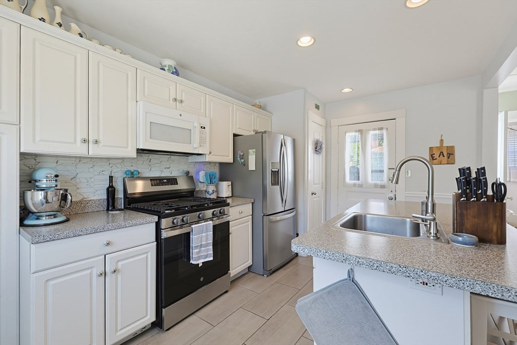 2 Dearborn Ave, Beverly, MA, 2 Dearborn Ave, Beverly, MA Photo #26