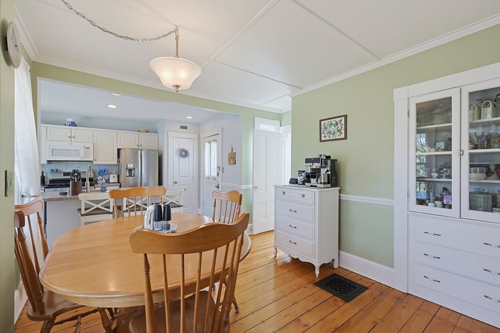 2 Dearborn Ave, Beverly, MA, 2 Dearborn Ave, Beverly, MA Photo #16