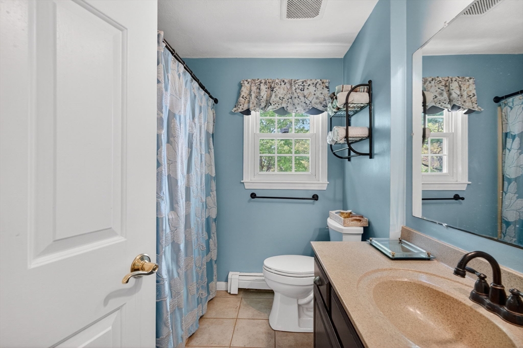 8 Amvet Dr #1, Plainville, MA Photo #17