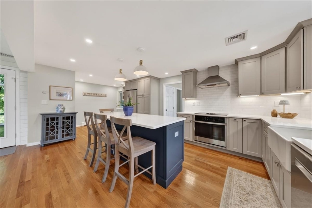 87 Duck Hill Rd