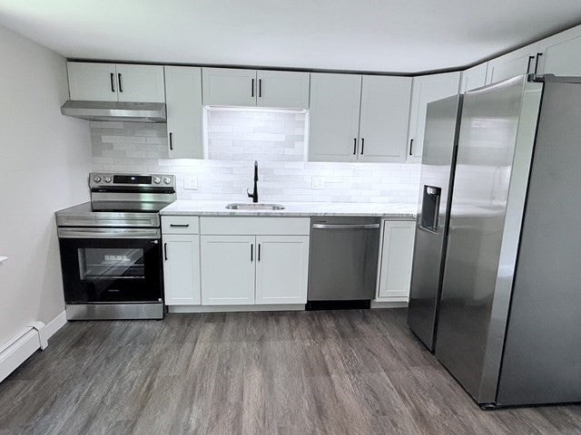 8 Myles Standish Dr 2