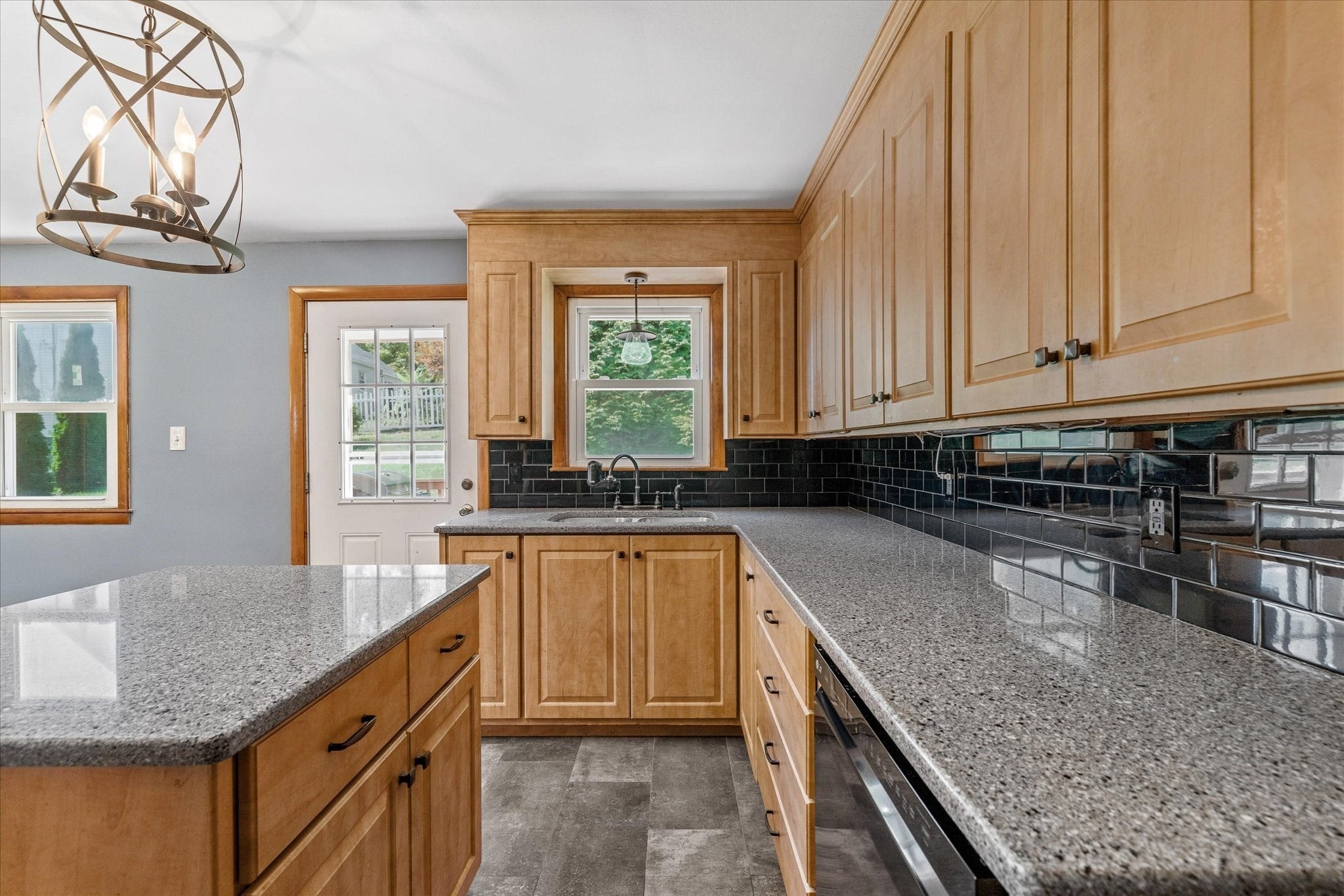 34 Evelyn St, Worcester, MA, 34 Evelyn St, Worcester, MA Photo #25