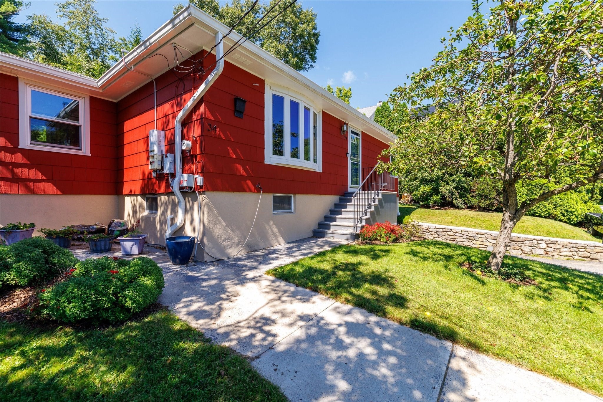 34 Evelyn St, Worcester, MA, 34 Evelyn St, Worcester, MA Photo #4