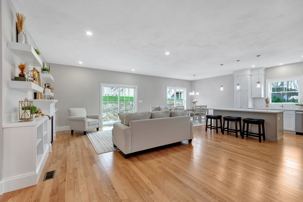 21 Boot Shop Road 21