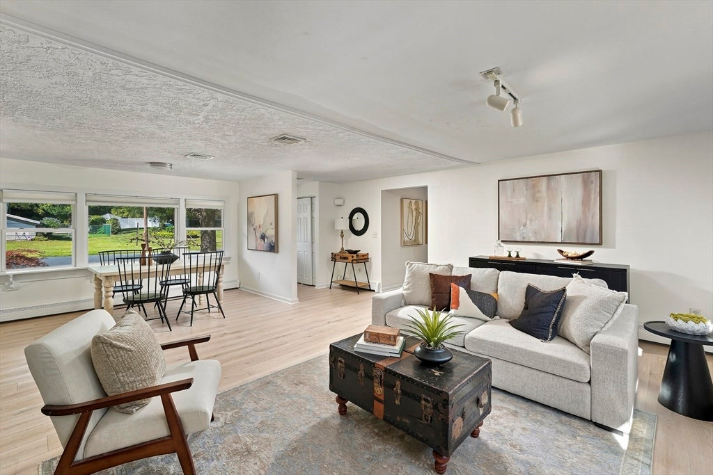 4 Nadine Road