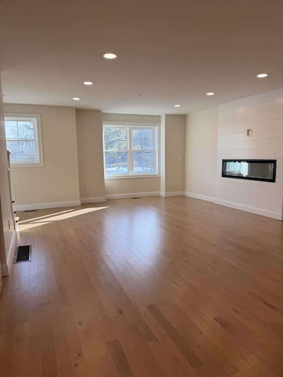9 Acton Rd 8
