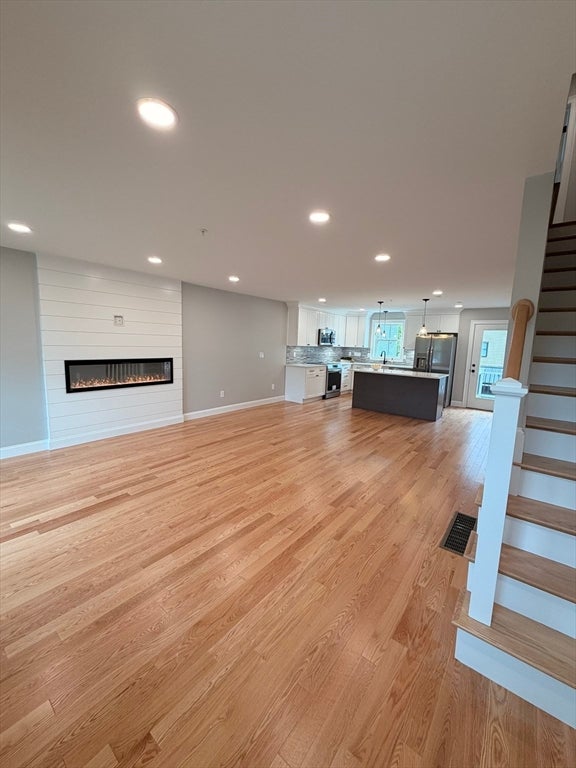 9 Acton Rd 8