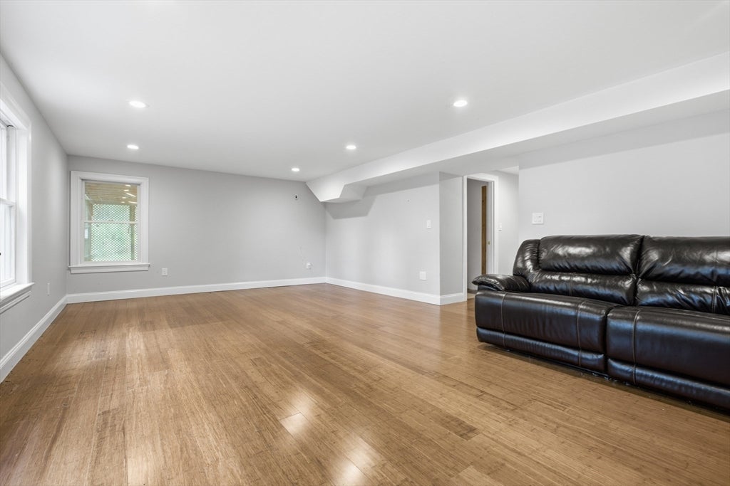 56 Arrowhead Rd, Weston, MA, 56 Arrowhead Rd, Weston, MA Photo #12