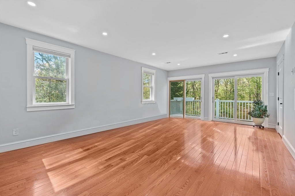 604 Dover Rd, Westwood, MA Photo #19