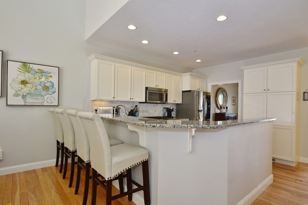 12 Cassandra Ave 12