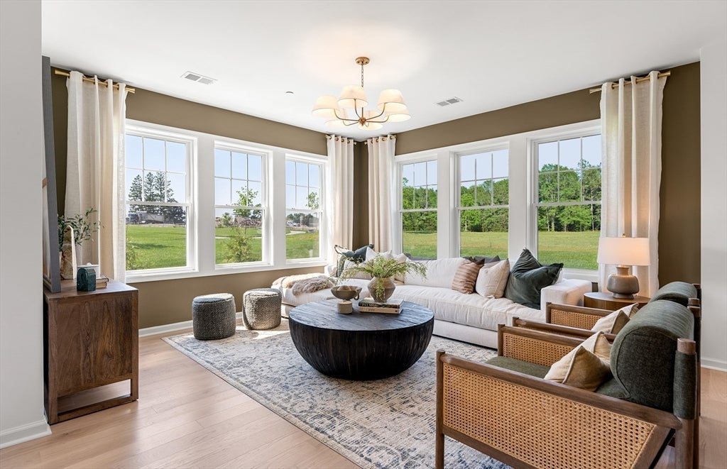 Photo of 141 East Point Drive, East Providence, RI
