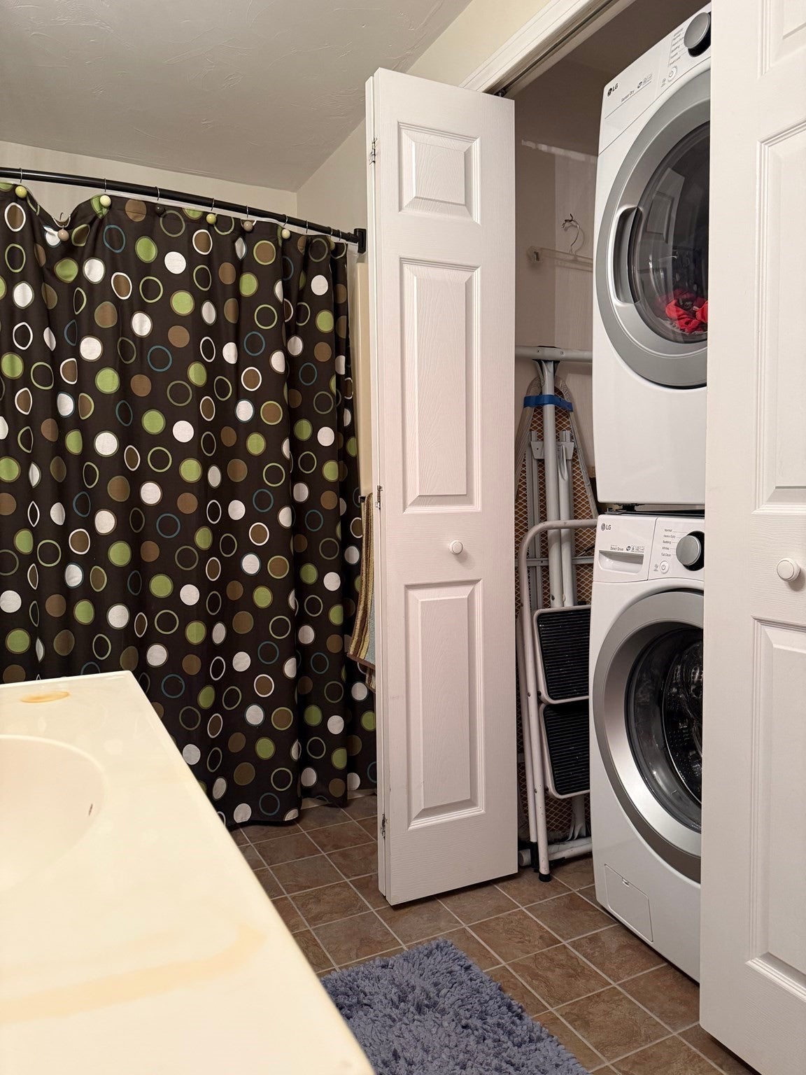401 Ridgefield Cir #401D, Clinton, MA Photo #18