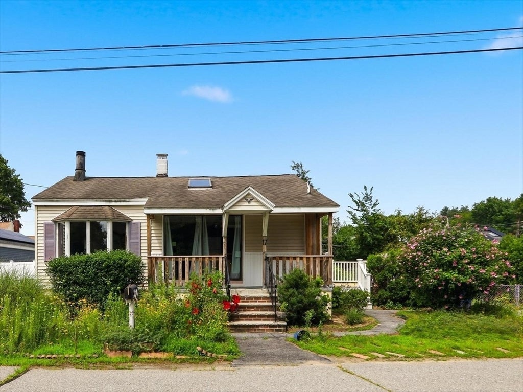 17 Saint James St, Dracut, MA, 17 Saint James St, Dracut, MA Photo #3