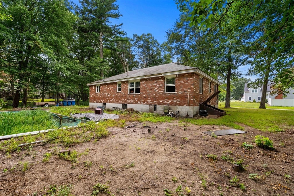 42 Felker St