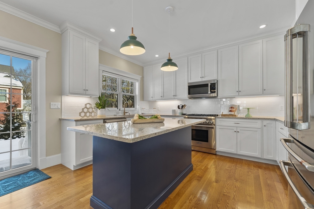 68 Pleasant Street 68