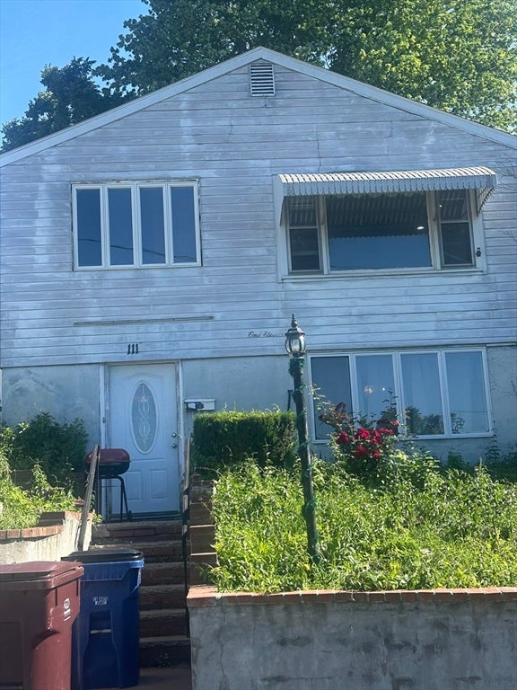 111 Arnold St, Revere MA 02151