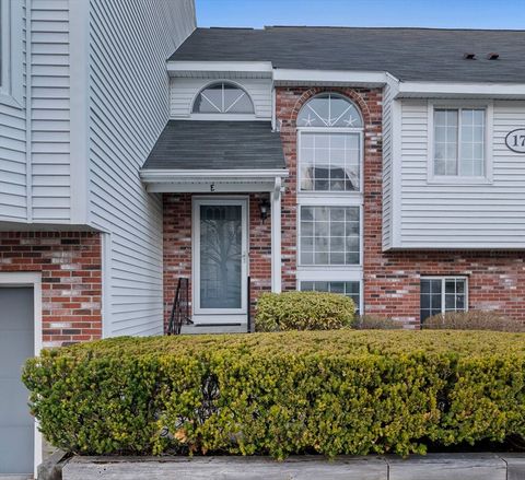 179 Tall Oaks Dr E Weymouth MA 02190
