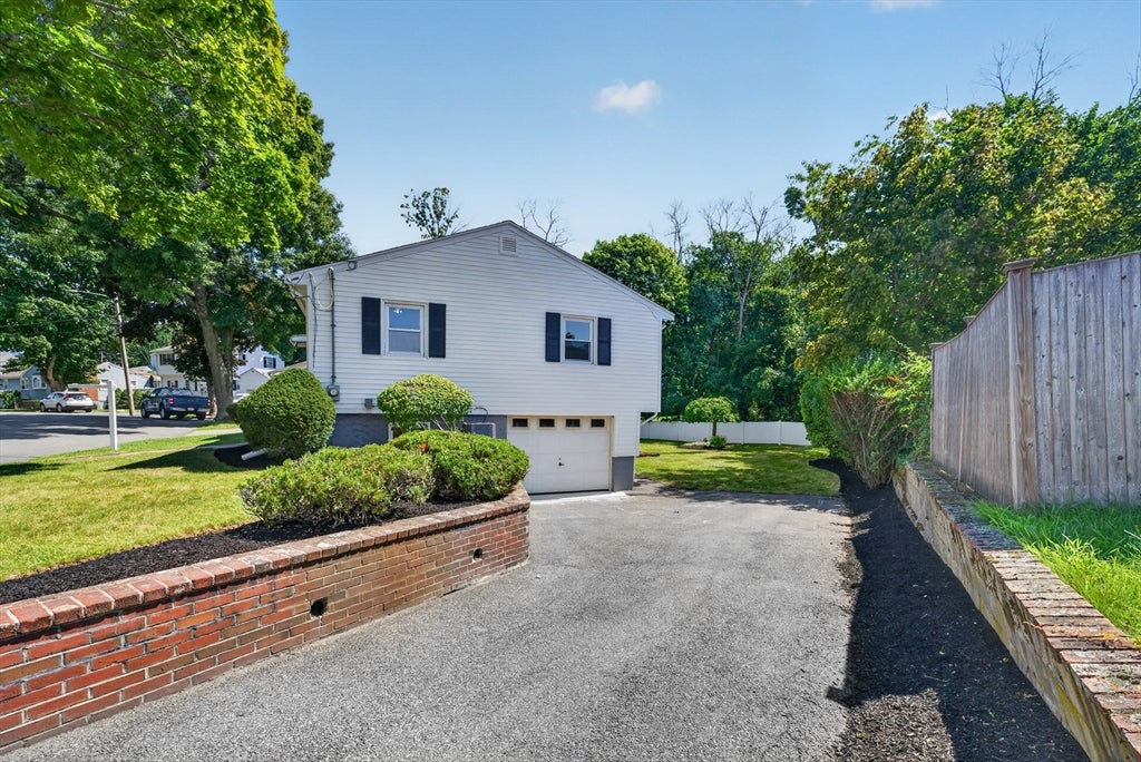 42 Bickford St, Lynn, MA, 42 Bickford St, Lynn, MA Photo #2
