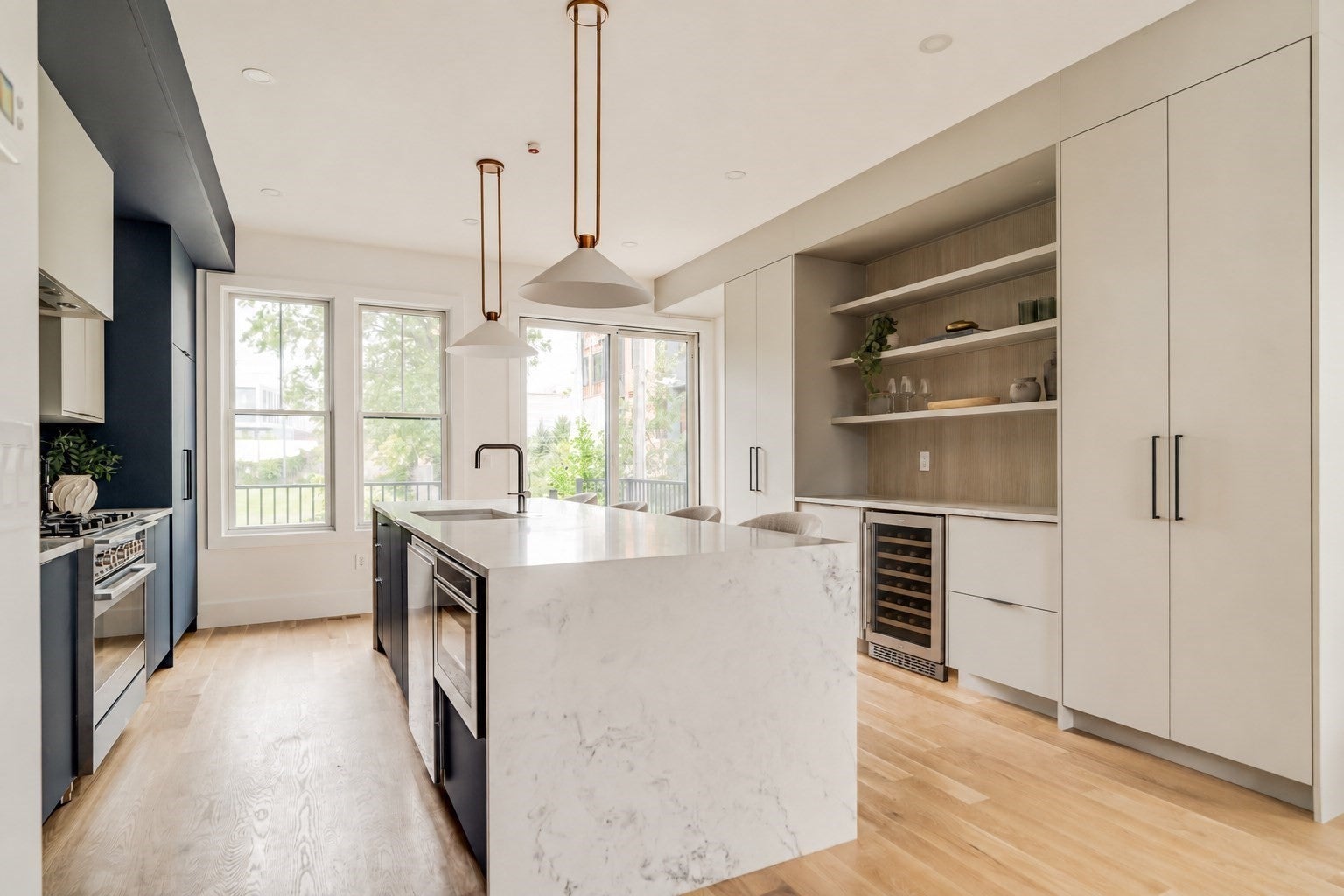 17 Lothrop St 17