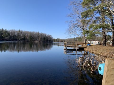 Photo of 33 Lakeview Ave #33, Bellingham, MA 02019 (MLS # 73467761)