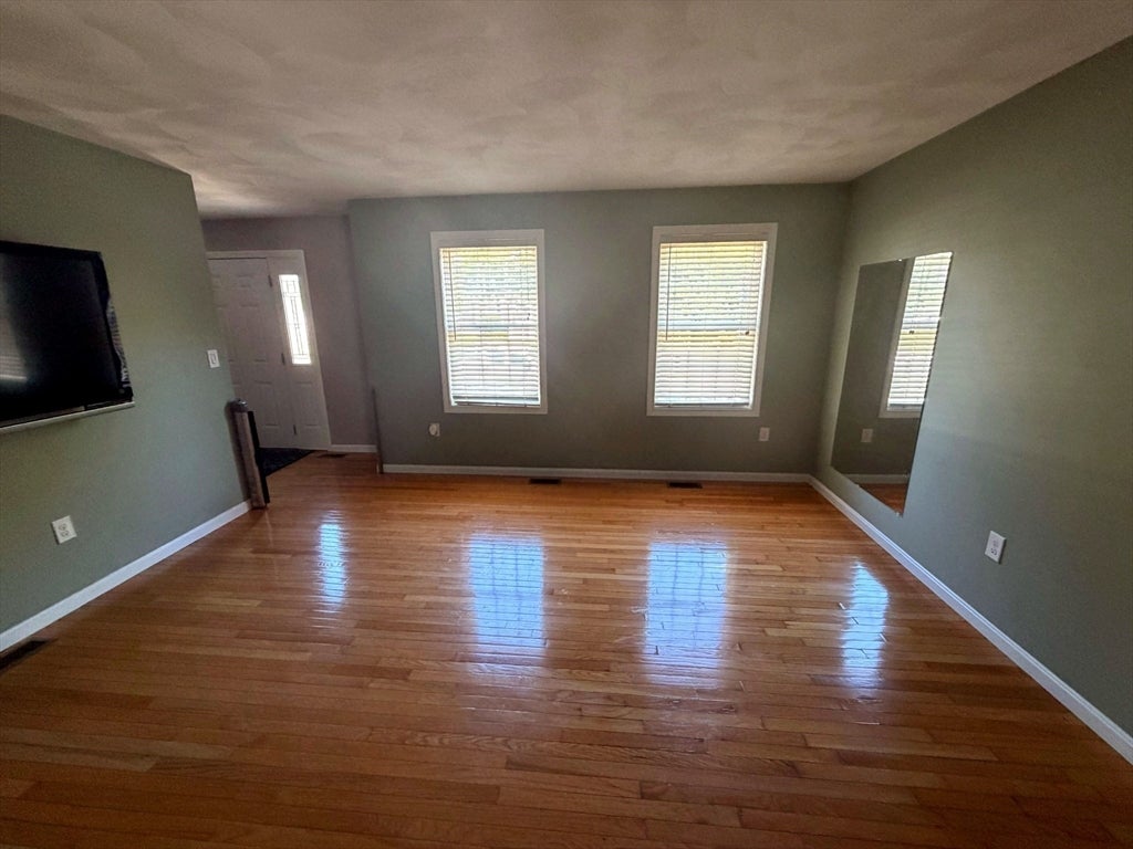 25 Winston Circle