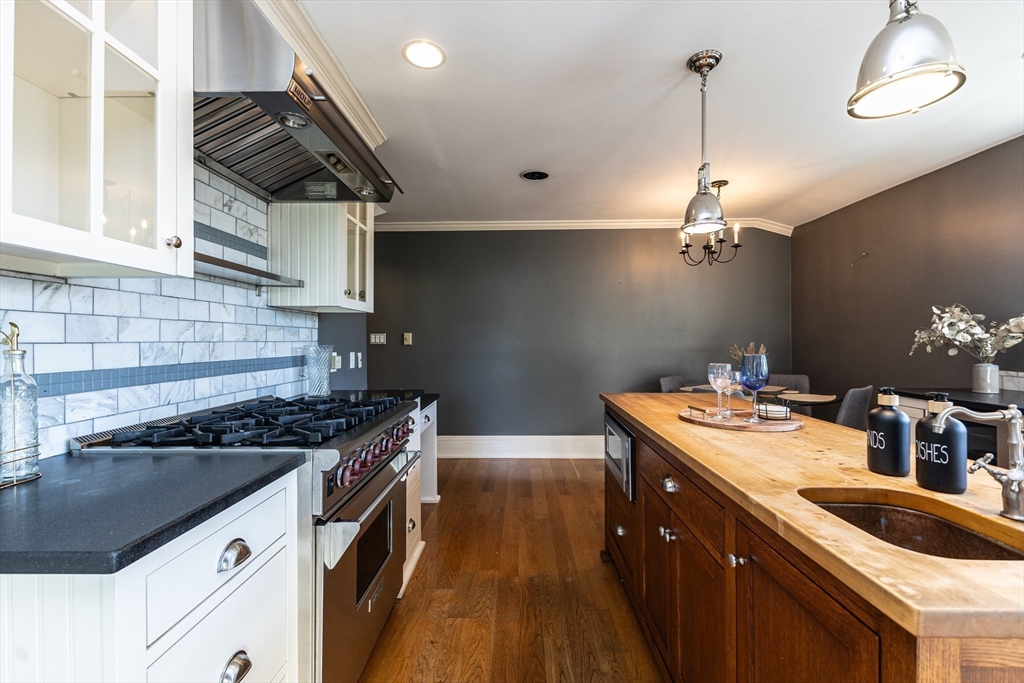 159 Washington St 4