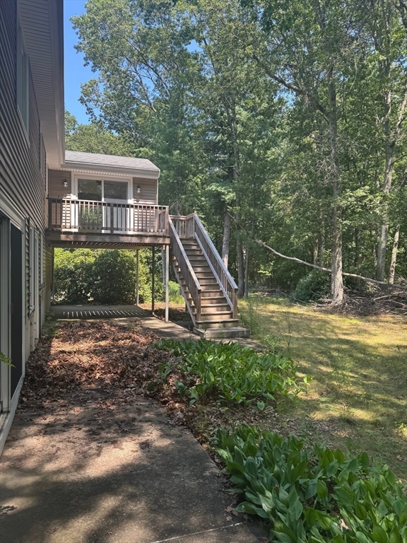 6 Russell Circle 6