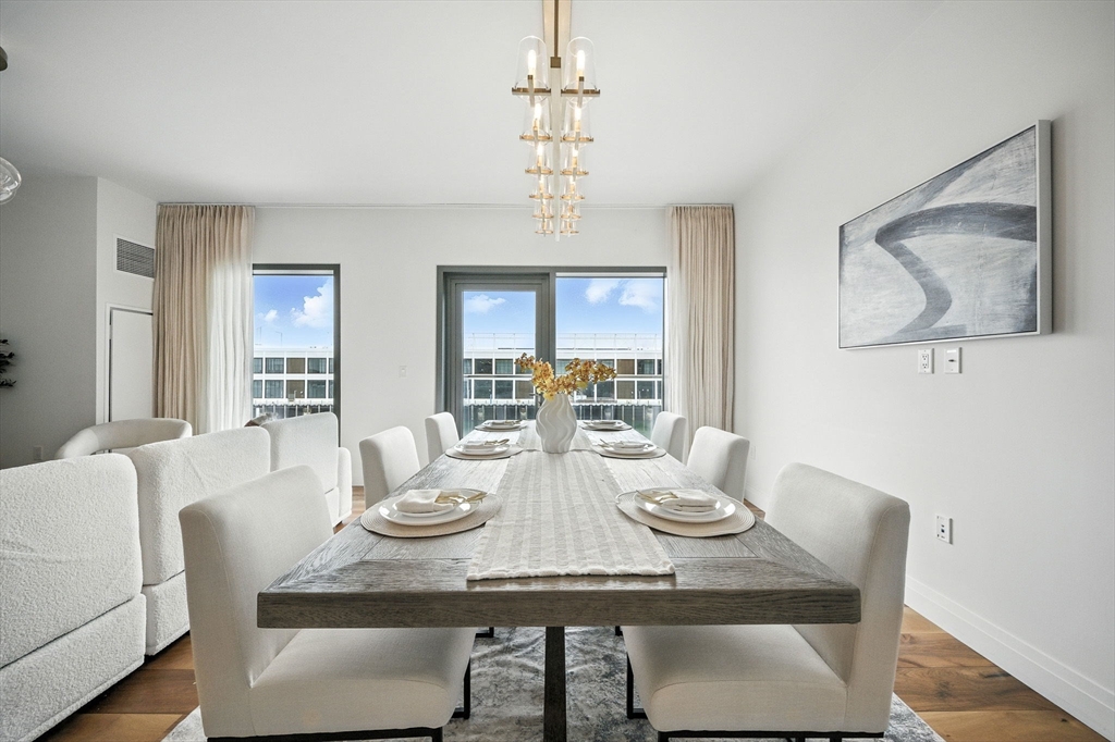 300 Pier 4 Blvd. 3F