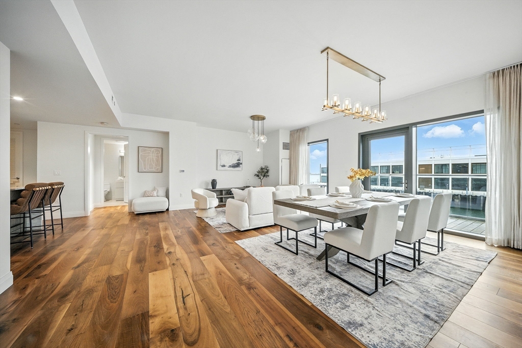 300 Pier 4 Blvd. 3F