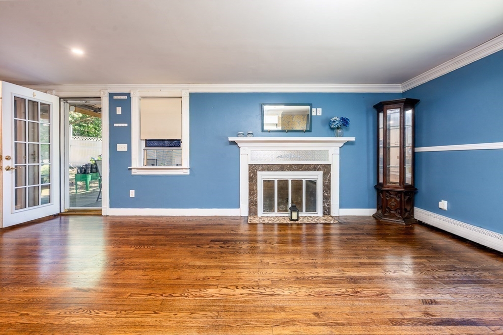 38 Autumn Dr