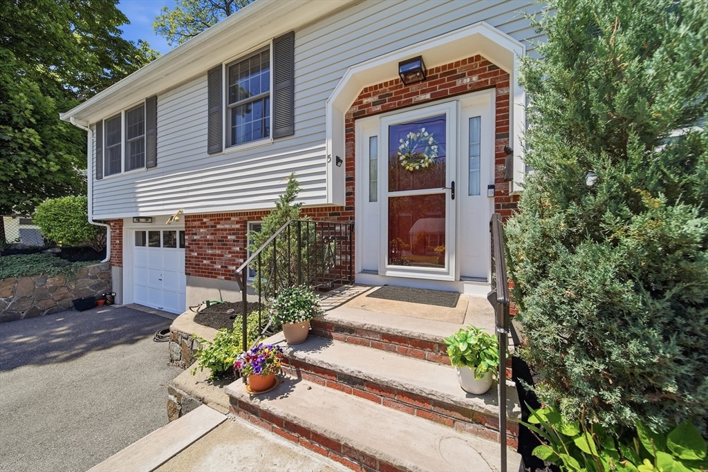 5 Milk St Ext