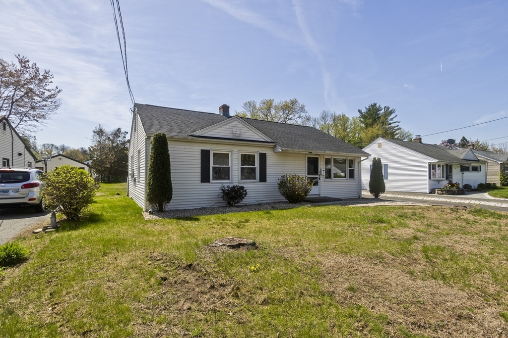 27 Lorraine Ct