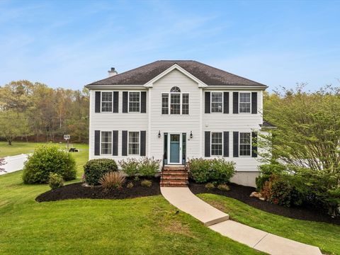 42 Britton St Raynham MA 02767