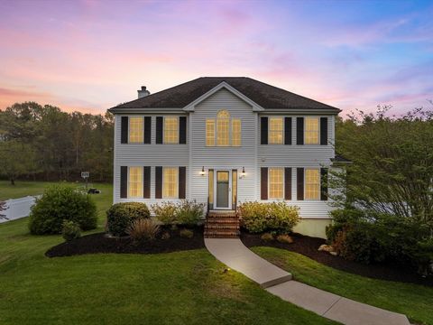 42 Britton St Raynham MA 02767