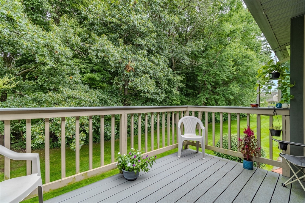 140 Pine Grove Dr 140