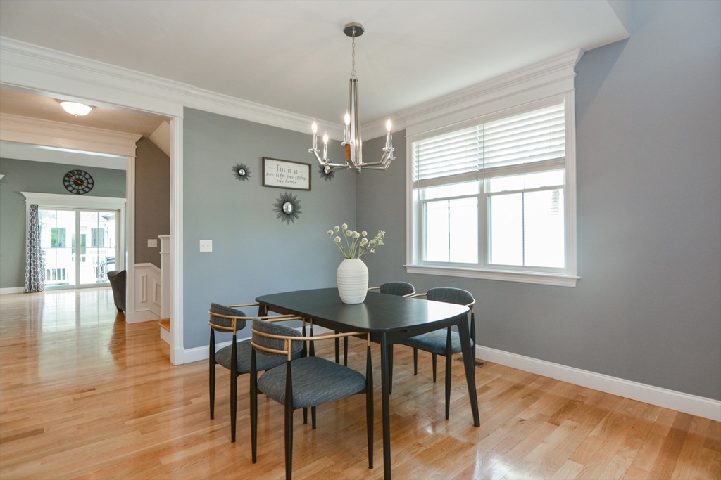 Medway, Massachusetts 02053, United States, 3 Bedrooms Bedrooms, ,3 BathroomsBathrooms,Residential,Active,161063