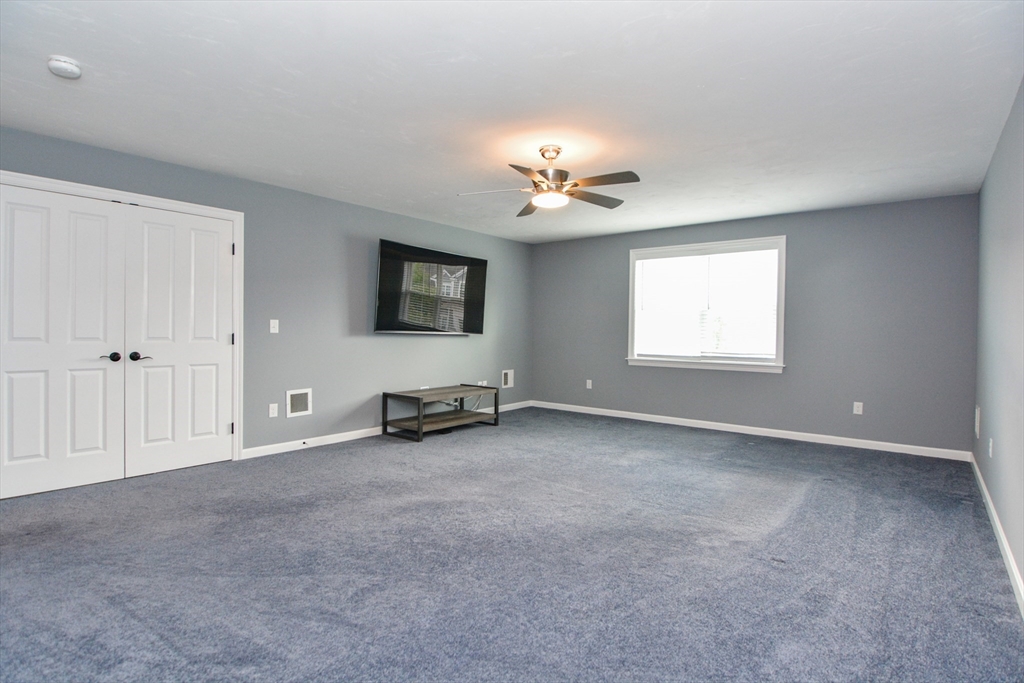 Medway, Massachusetts 02053, United States, 3 Bedrooms Bedrooms, ,3 BathroomsBathrooms,Residential,Active,161063